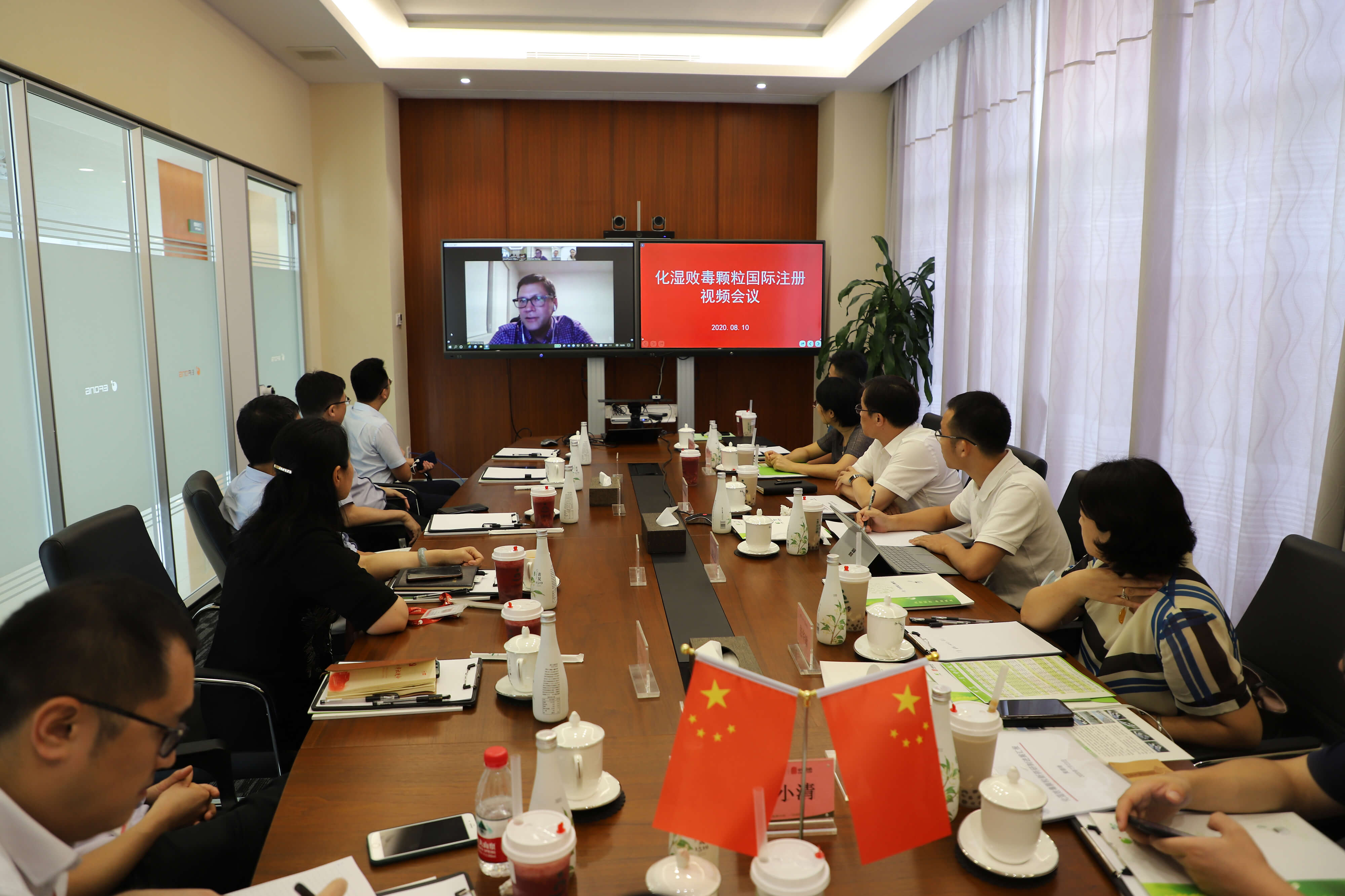化湿败毒颗粒获首个海外药品注册批文，中医药力量在全球抗疫扮演重要担当